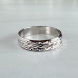 White Gold Pattern Band 14k